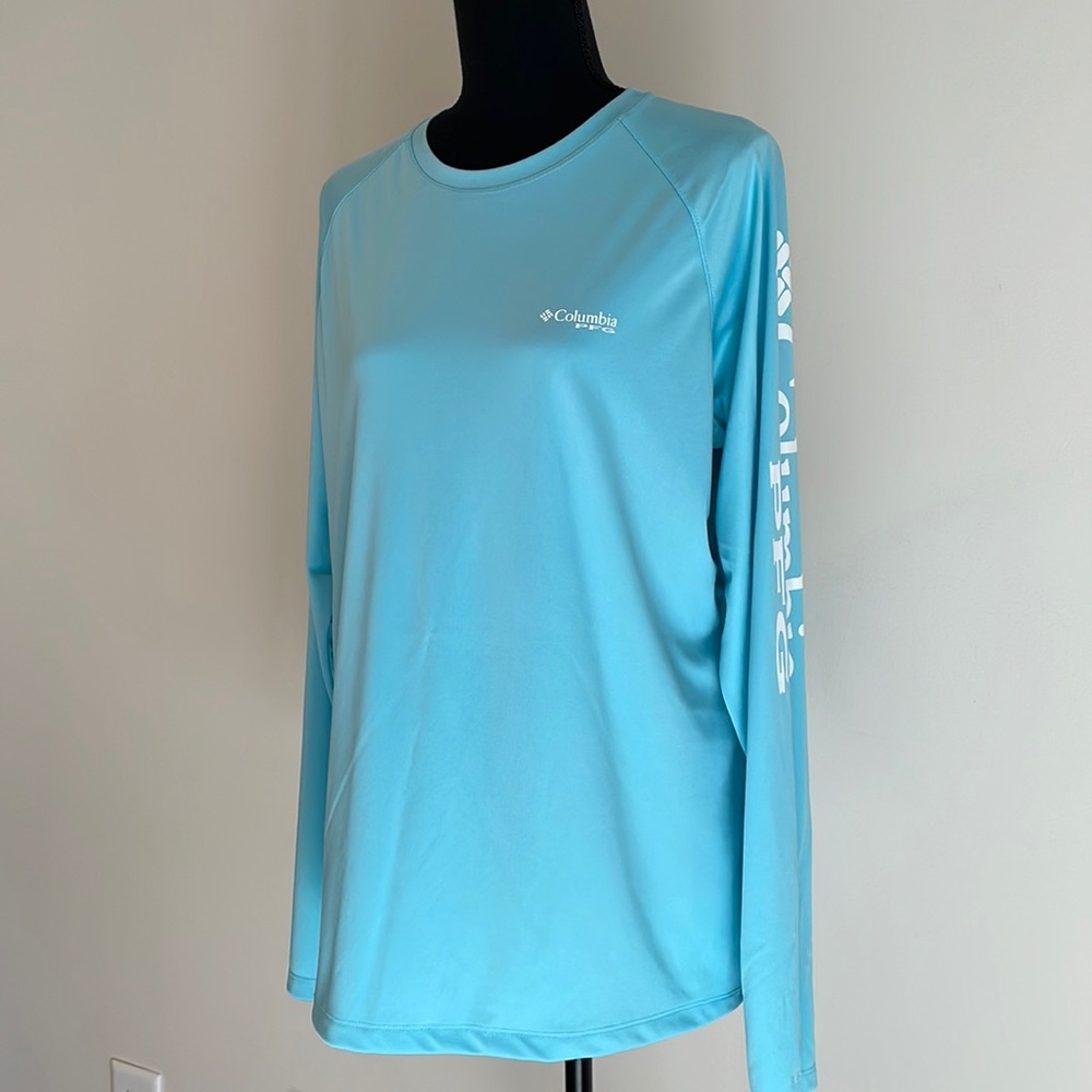 Columbia Relaxed Blue Long Sleeve Tee